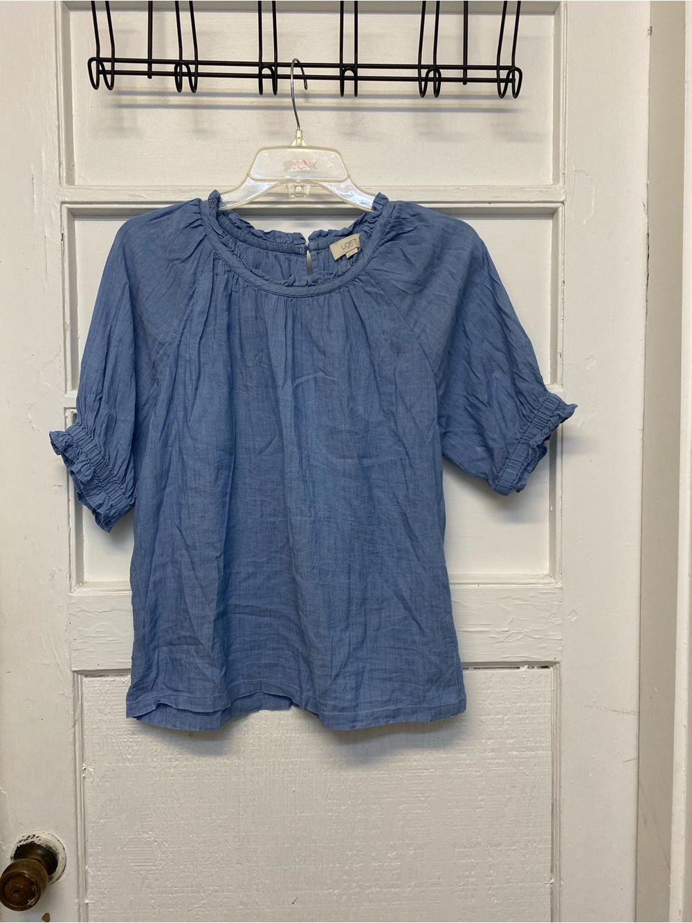 Loft women’s top size Small relaxed, gathered neckline short puff sleeves.